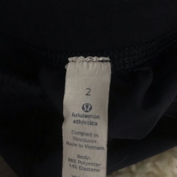 Lululemon shorts - Picture 4 of 4